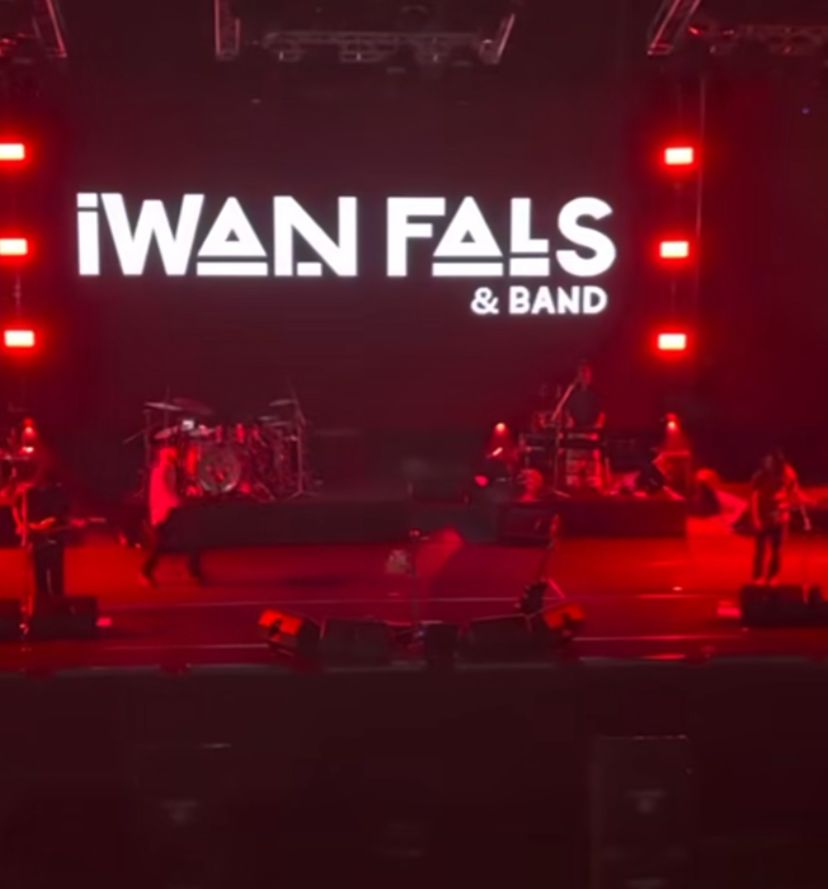 Iwan Fals Guncang Stadion Pakansari di Bogor Bersatu Festival 2025